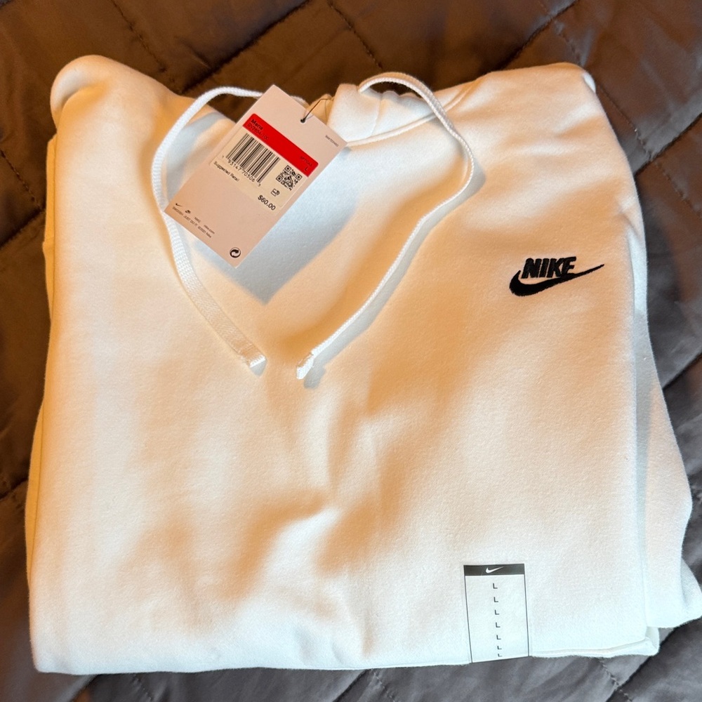 Nike Men's White Sweatshirt